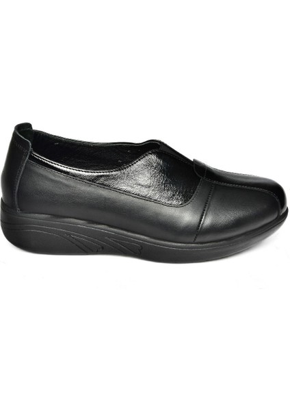 P555070503 Siyah Deri Comfort Taban Kadın Ayakkabı