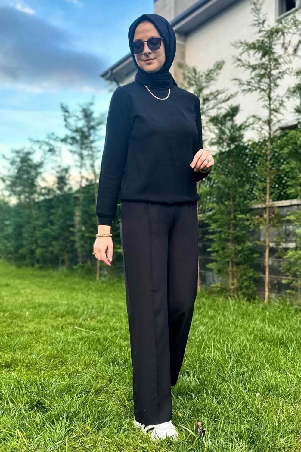 Rabia Şamlı Siyah Nervürlü Bol Paça Pantolon
