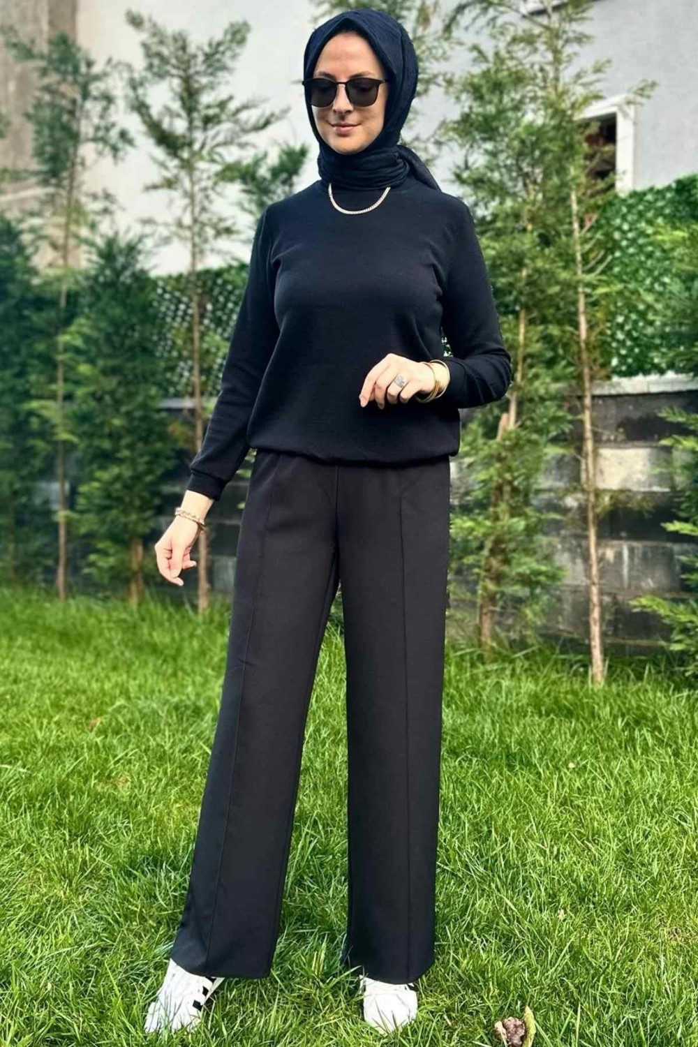 Rabia Şamlı Siyah Nervürlü Bol Paça Pantolon görsel 3