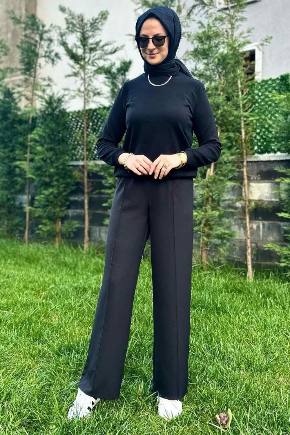 Rabia Şamlı Siyah Nervürlü Bol Paça Pantolon görsel 5