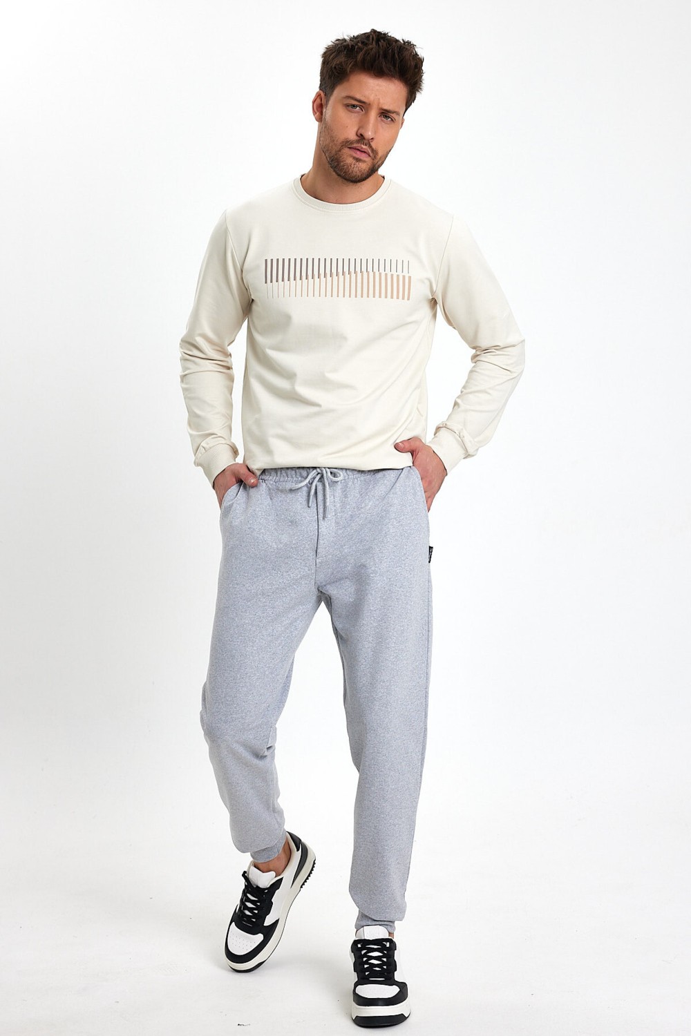 Mmetalic Erkek Regular Fit Rahat Kesim Beli Bağcıklı Jogger Cepli Lastikli Paça Siyah Eşofman Altı görsel 4