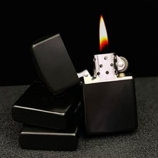 Market66 Arslan Aslan Benzinli Lazer Silinmez Resimli Çakmak Dolu Zippo Tarzı Metal Hediyelik Isim Yazılır