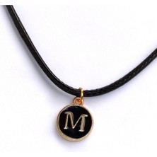 Market66 M Harfi Emaye Kaplı Harf Kolye Altın Renk Siyah Zemin Solmaz Metal Alaşım