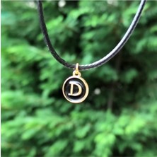 Market66 D Harfi Emaye Kaplı Küçük Harf Kolye Altın Renk Siyah Zemin Solmaz Metal Alaşım