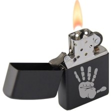 Market66 Beş Parmak El Selam Çakmak Lazer Silinmez Resimli Benzinli Dolu Zippo Tarzı Metal Hediyelik Yazılır