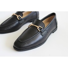 Ayakkabım Official Hakiki Deri Siyah Gold Tokalı Günlük Kadın Babet Ayakkabı Makosen Deri Rahat Babet AYKKBM225566 Beden 36 Renk Siyah