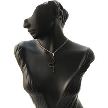 Çilek Butik Yılan Modelli Gümüş Kolye