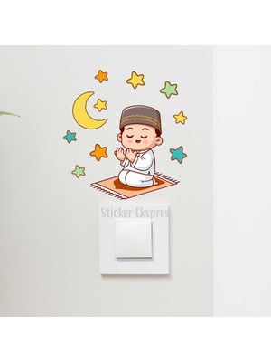 Sticker Ekspres Namaz Kılan Erkek Çocuk Hilal ve Yıldızlar R4 Ramazan Priz Üstü Sticker