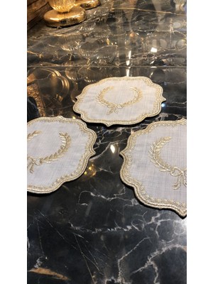 Bonny Home Arma Krem Gold  6'lı Linen Keten Kahve Yanı Kokteyl Sunum Parti Peçetesi Nakış Işlemeli Sunumluk