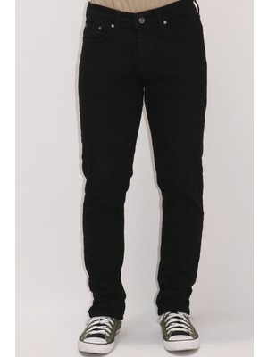 Kaizer Denim Erkek Kot Pantolon Kaliteli Kumaş ile Günlük Şıklık ve Rahatlık Sunar