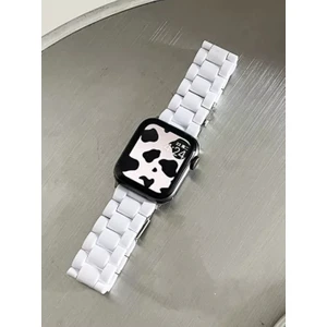 Apple Watch 42 mm / 44MM / 45MM/ 49 mm (Seriler /se/ultra ile Uyumlu)  Reçine Kordon Beyaz