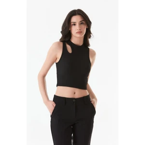 Fitilli Omuzdan Pencereli Bisiklet Yaka Body