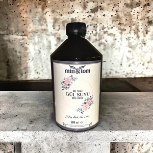 Min & Tom Tam Yağlı Saf Gül Suyu 500 ml