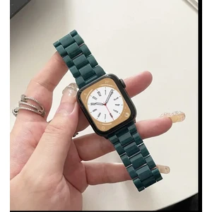 Apple Watch 42 mm / 44MM / 45MM/ 49 mm (Seriler /se/ultra ile Uyumlu)  Reçine Kordon Zümrüt Yeşil