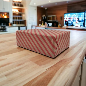 Roco Paper Co. Kraft Ambalaj Kağıdı Kırmızı Verev Çizgili 40 Gr. 10 Adet 70*100 cm