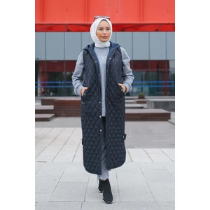 Kadın Kapüşonlu Yırtmaç Detaylı Uzun Şişme Yelek Laci