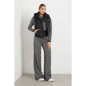 Kadın Kolsuz Şişme Mont