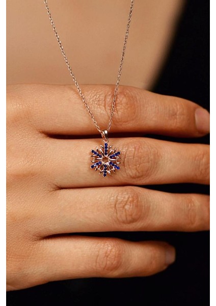Safir Taşlı Rose Kar Tanesi Gümüş Kolye