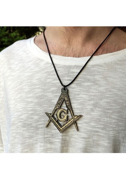 Mason Masonic Harf G Gönye V Pergel Büyük Boy 7cm Siyah Akrilik Kolye Ucu Deri Kayış