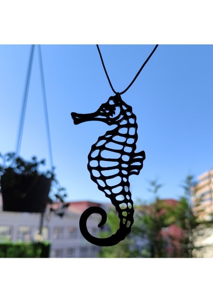 Denizatı 9 cm Büyük Akrilik Kolye Ucu Ender Figür Siyah Deri Kayış Hippocampus