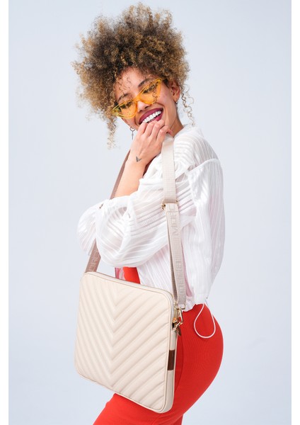 Macbook Air Pro 13.3" & 14" Inç Laptop Kılıfı Bej