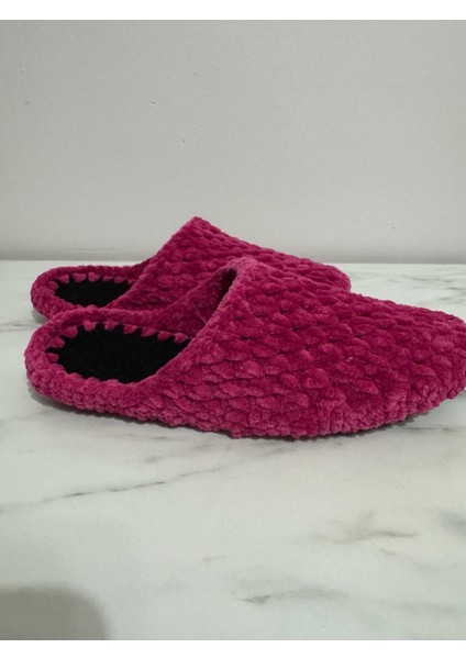 El Örgüsü Kadife Ip Fuşya Ev Terliği modelleri