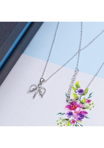 Kalp Detaylı Melek Model Zirkon Taşlı 925 Ayar Gümüş Kadın Kolye fiyatları
