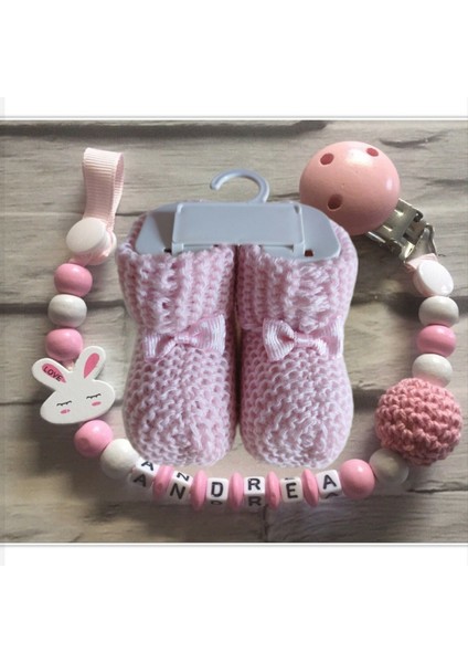 Isimli Bebek Emzik Zinciri ve Pembe Renk Patik Seti - SAHI_0394