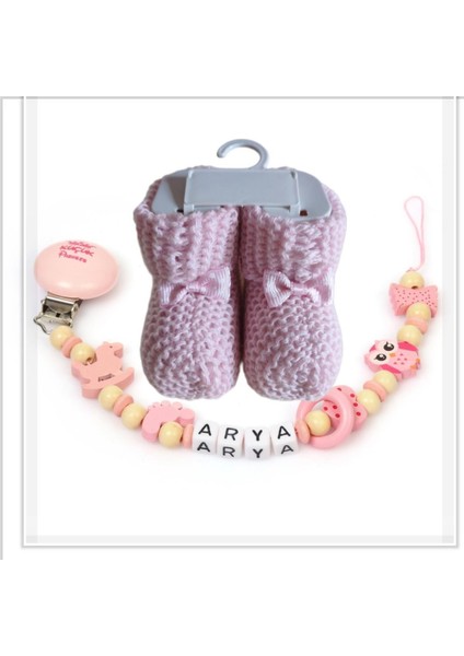 Isimli Bebek Emzik Zinciri ve Pembe Renk Patik Seti - SAHI_0409