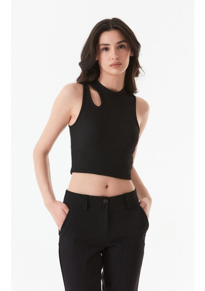 Fitilli Omuzdan Pencereli Bisiklet Yaka Body