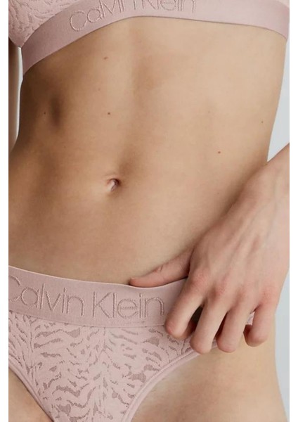 Kadın Calvin Klein Logolu Elastik Bantlı Orta Yüksek Belli Yarı Transparan Streç Dantelli Pudra Külot 000QF7287E-7NS