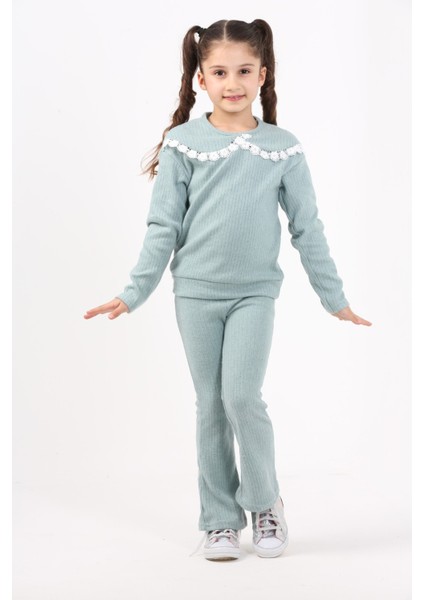 Kamika Şardonlu Kız Çocuk Takım (Beden Büyük Almanızı Tavsiye Ederiz)