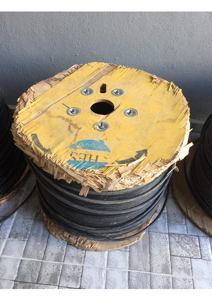 4*1.5 Nyy Hes Siyah 100 Metre