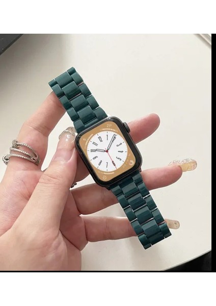 Apple Watch 38MM / 40MM/ 41 mm (Seriler /se ile Uyumlu) Reçine Kordon Zümrüt Yeşil