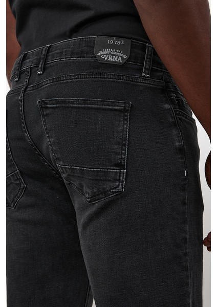 Erkek Smith Black Tapered Fit Jean Pantolon fırsatları