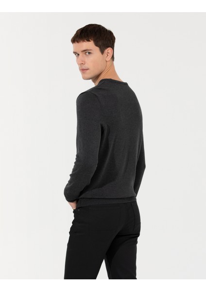 Erkek Antrasit Melanj Slim Fit Bisiklet Yaka Triko Kazak 50257038-VR081 indirimleri