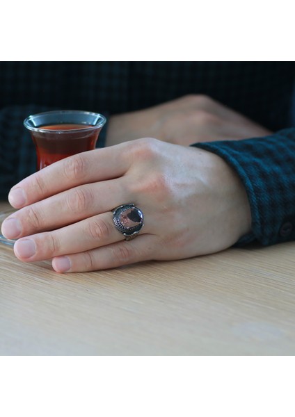 Faset Zultanit Taşlı Yanları Mikro Taş Mıhlamalı Labirent Detaylı 925 Ayar Gümüş Erkek Yüzük modelleri