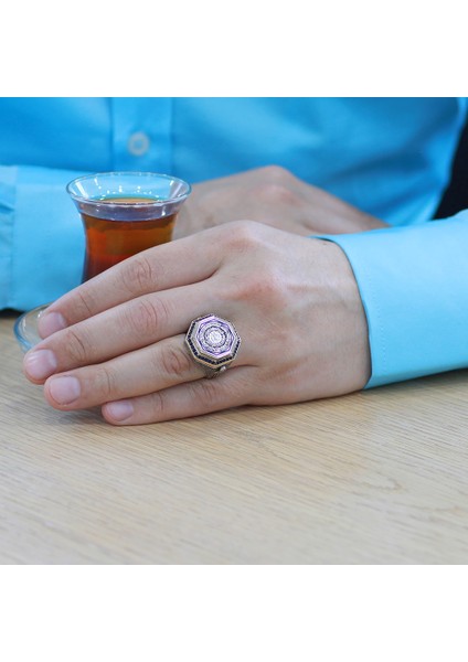 Hüsn-I Hat Ayetel Kürsi Yazılı Mikro Zirkon Taş Süslemeli Hançer Detaylı Gümüş Erkek Yüzük fırsatları