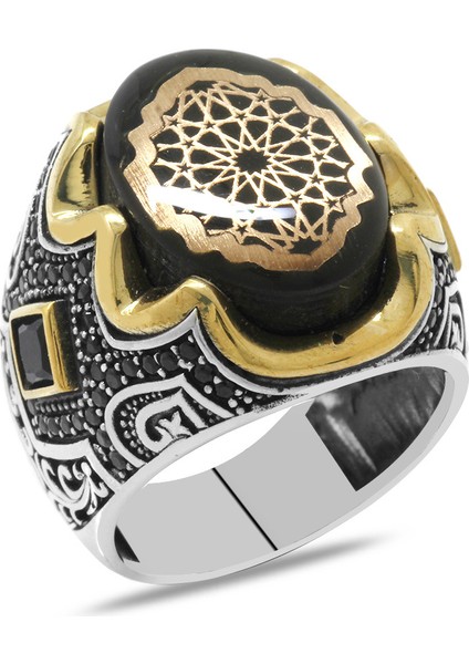 Siyah Kehribar Üzeri Anadolu Motifli Yanları Gravür Işlemeli 925 Ayar Gümüş Erkek Yüzük