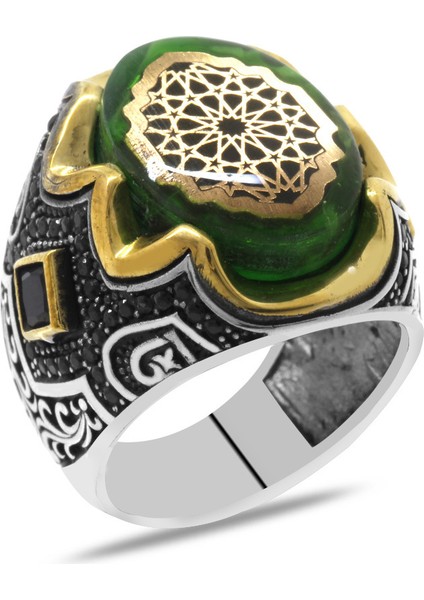Yeşil Kehribar Üzeri Anadolu Motifli Yanları Gravür Işlemeli 925 Ayar Gümüş Erkek Yüzük