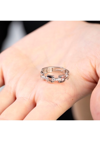 Zirkon Taşlı Kare Zincir Tasarım Silver Renk 925 Ayar Gümüş Kadın Yüzük modelleri