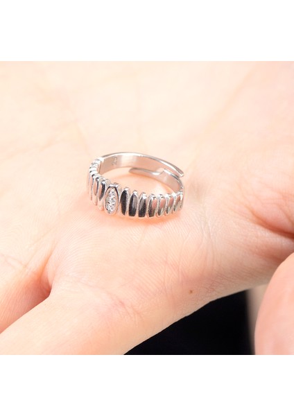 Beyaz Zirkon Taşlı Merdiven Tasarım Silver Renk Free Size 925 Ayar Gümüş Kadın Yüzük modelleri