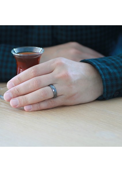 Metalik Gri Renkli Faset Kesim Ince Hematit Doğaltaş Erkek Yüzük (14 Ölçü) modelleri