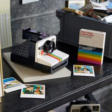 LEGO® Ideas Polaroid OneStep SX-70 Kamera 21345 # Fotoğraf Meraklısı Yetişkinler için Koleksiyonluk ve Sergilenebilir Yaratıcı Model Yapım Seti (516 Parça)