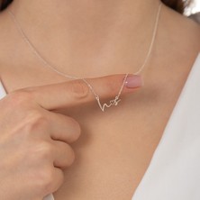 Hom Silver Jewelry 925 Ayar Gümüş Kişiye Özel Harfli Minimal Kalp Tasarımlı Kadın Kolye