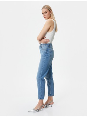 Koton Yüksek Bel Mom Fit Kot Pantolon Tencel-Pamuklu Kumaş Rahat Kesim Hafif Dar Paça Cepli - Mom Jean