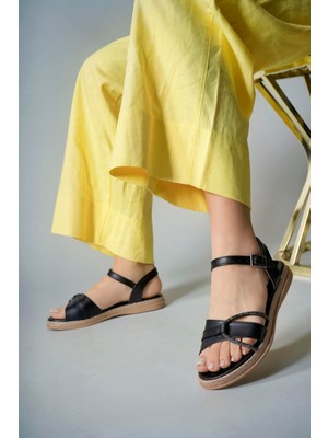 Riccon Kadın Sandalet Taşlı Siyah Vegan Deri, Konforlu ve Şık Tasarımı ile Yaz Gardırobunuzun Vazgeçilmezi 0012074SIYAH