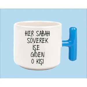Hesaplısı Burada Her Sabah Işe Giderken Söven O Kişi Espirili T Kulplu Kupa Bardak
