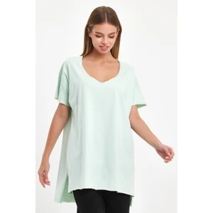 Amazing Crash Kadın V Yaka Yırtmaçlı Oversize Basic Tişört