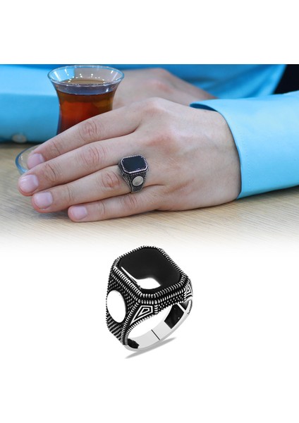 Nokta Işlemeli Siyah Oniks Taşlı Kişiye Özel Isim/harf Yazılı 925 Ayar Gümüş Erkek Yüzük fiyatları